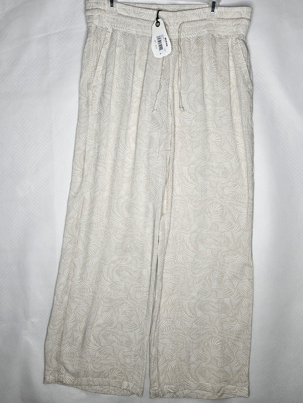 prAna Fernie Beach Pants size L NWT beige with white palm tree leaves vacation